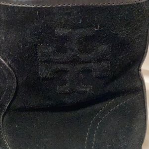 Tory Burch black suade size 7